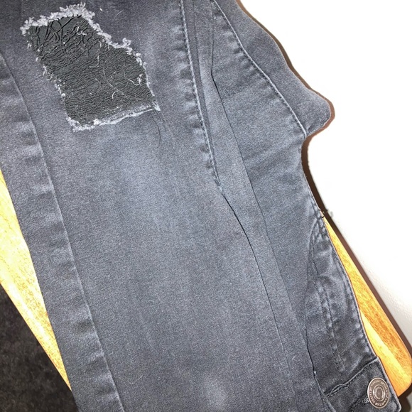 Black high waisted distressed skinny jeans - Picture 4 of 4